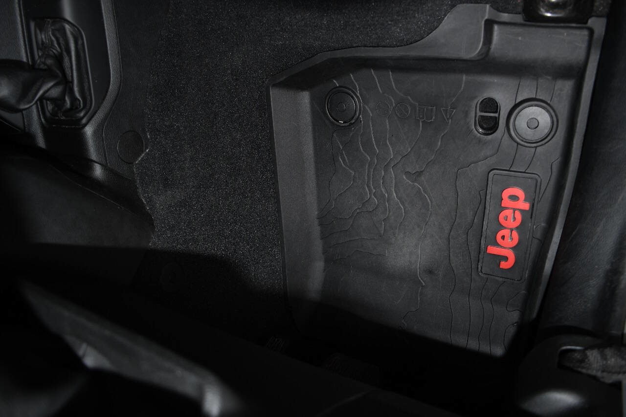 Used 2020 Jeep Wrangler Unlimited Sport S image 14