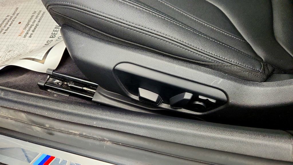 Used 2025 BMW Z4 sDrive30i w/ Premium Package image 12