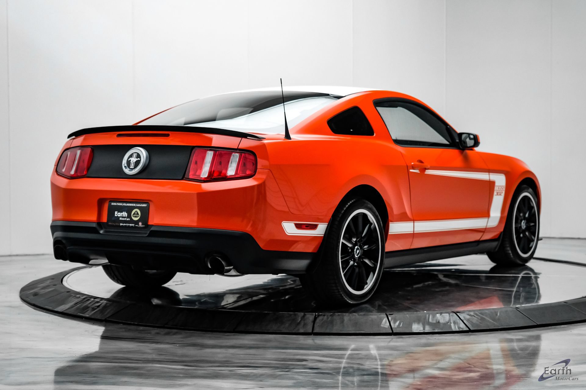 Used 2012 Ford Mustang Boss 302 w/ Boss 302 Accessory Pkg RWD image 16