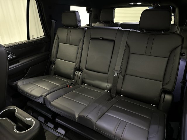 Used 2021 Chevrolet Tahoe RST w/ Luxury Package AWD/4WD image 27