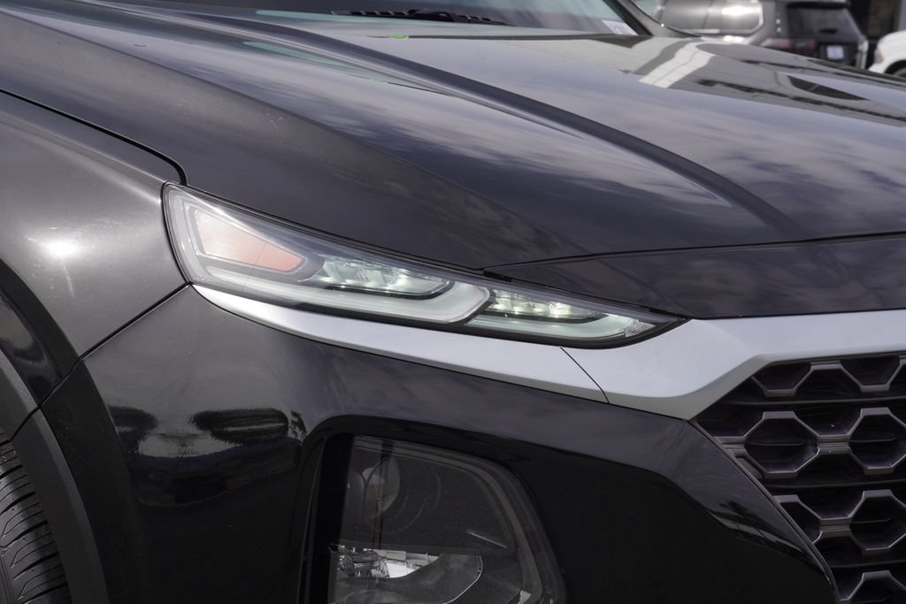 Used 2020 Hyundai Santa Fe SE FWD image 11