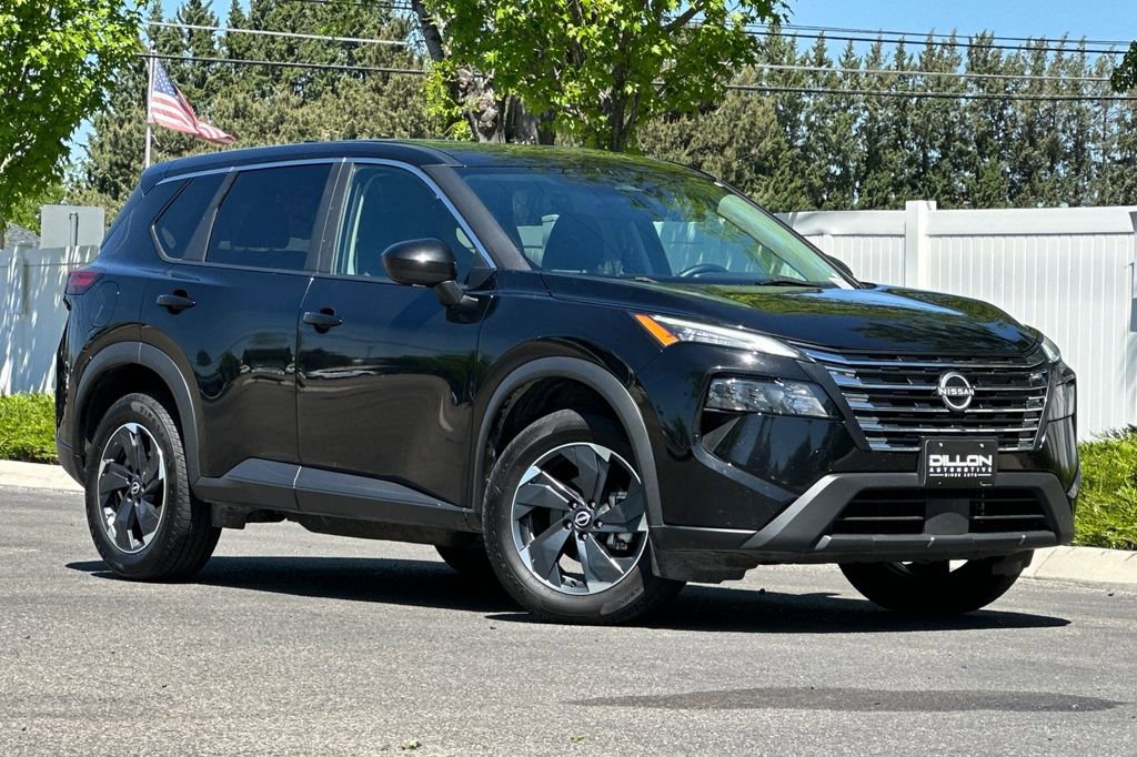 Used 2024 Nissan Rogue SV AWD/4WD image 1
