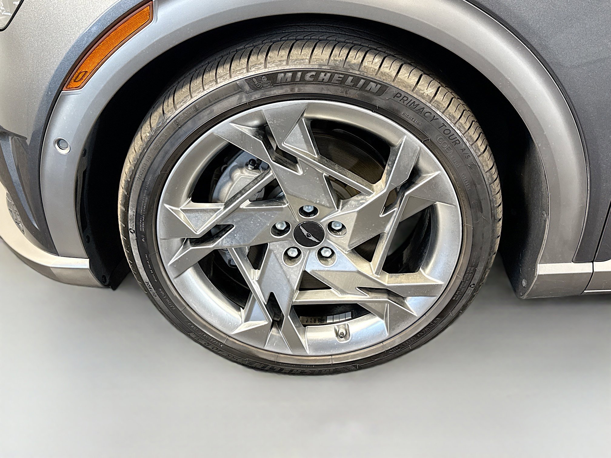 Used 2023 Genesis GV60 Performance image 38