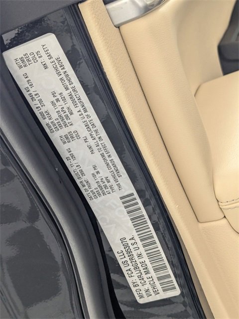 Used 2024 Jeep Grand Cherokee L Limited w/ Luxury Tech Group II image 39