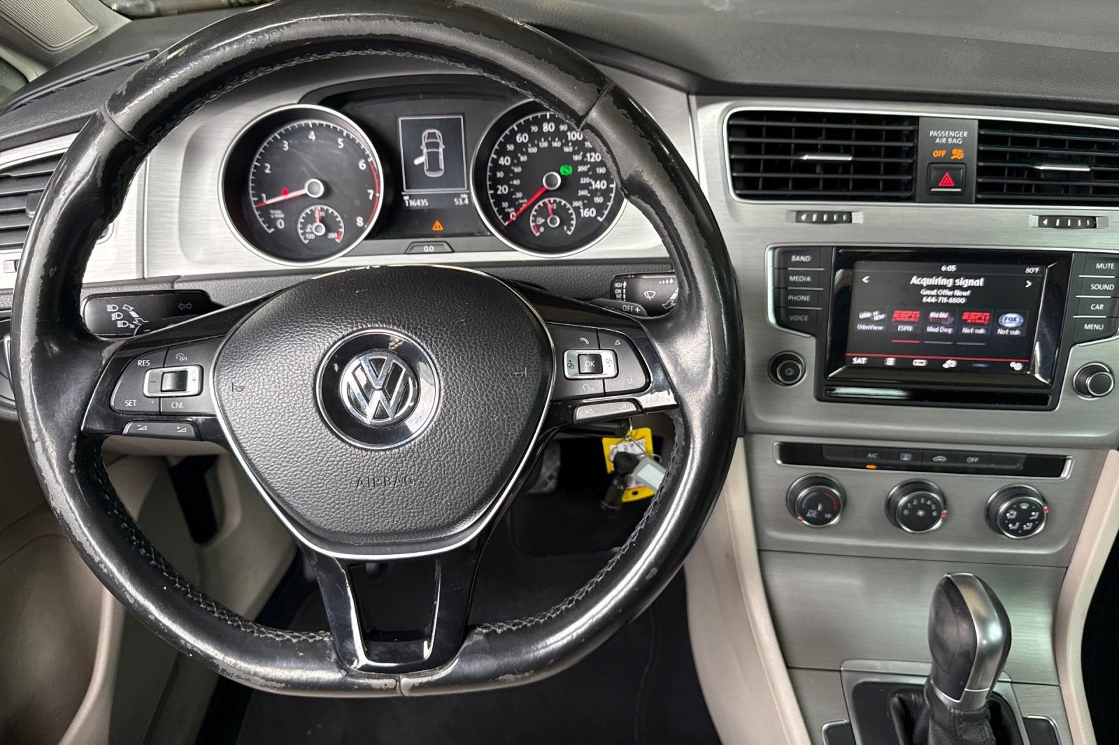 Used 2015 Volkswagen Golf S FWD image 14