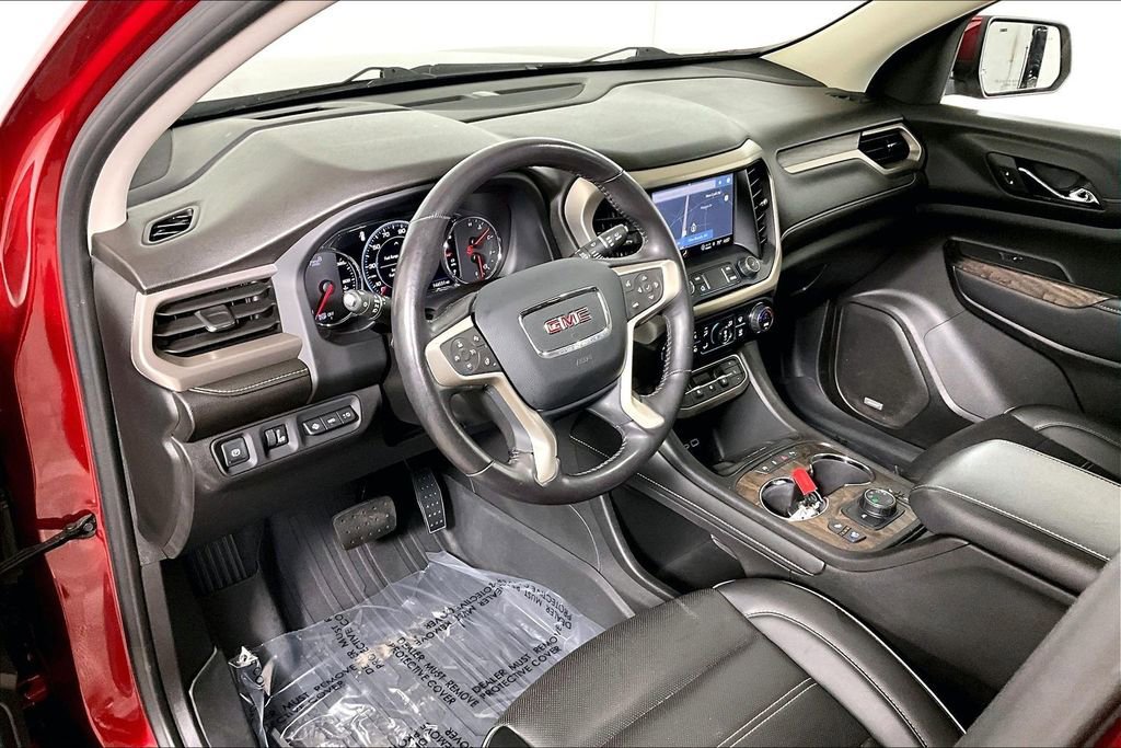 Used 2021 GMC Acadia Denali w/ Denali Ultimate Package image 13