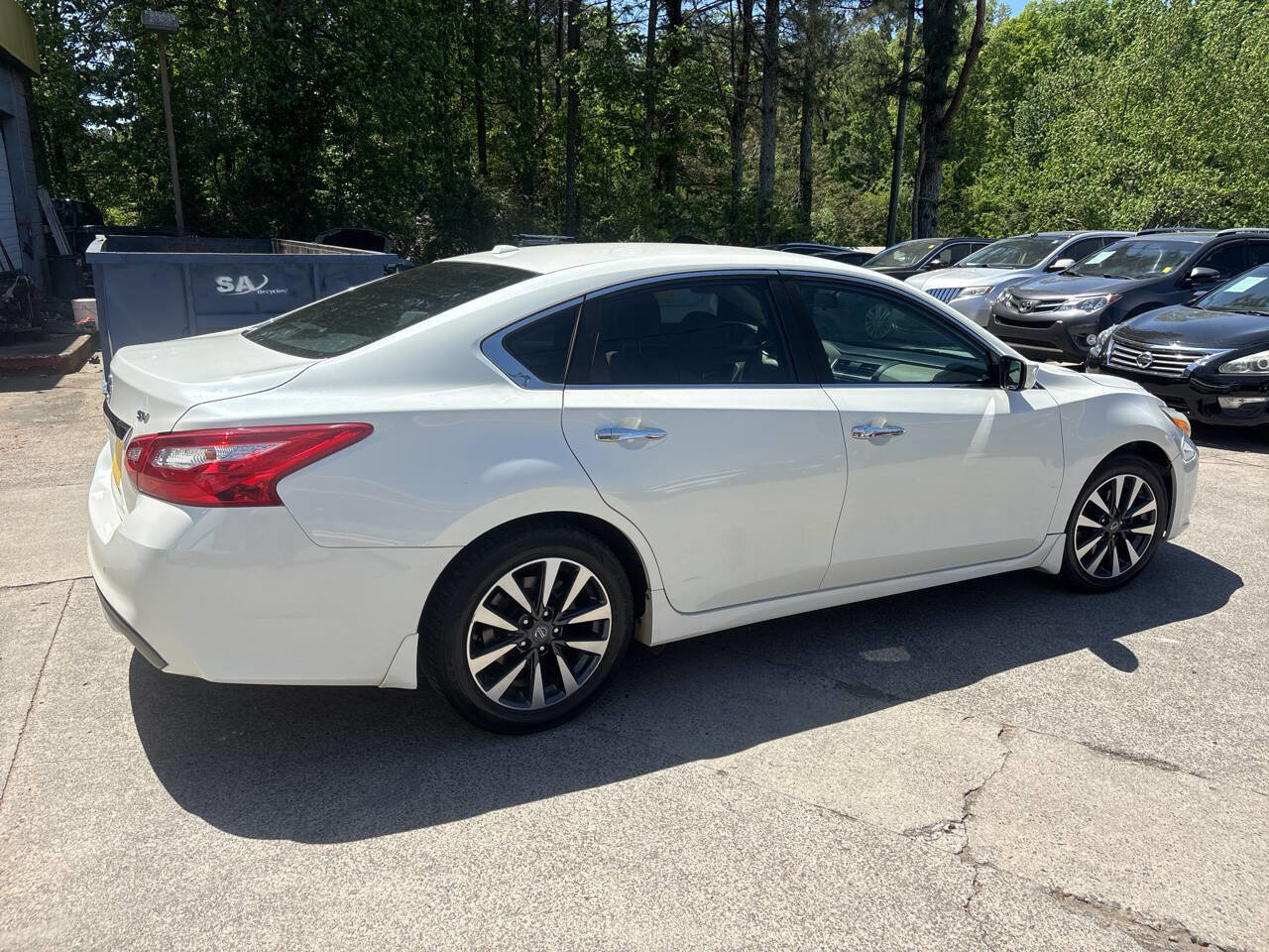 Used 2017 Nissan Altima 2.5 SV FWD image 9