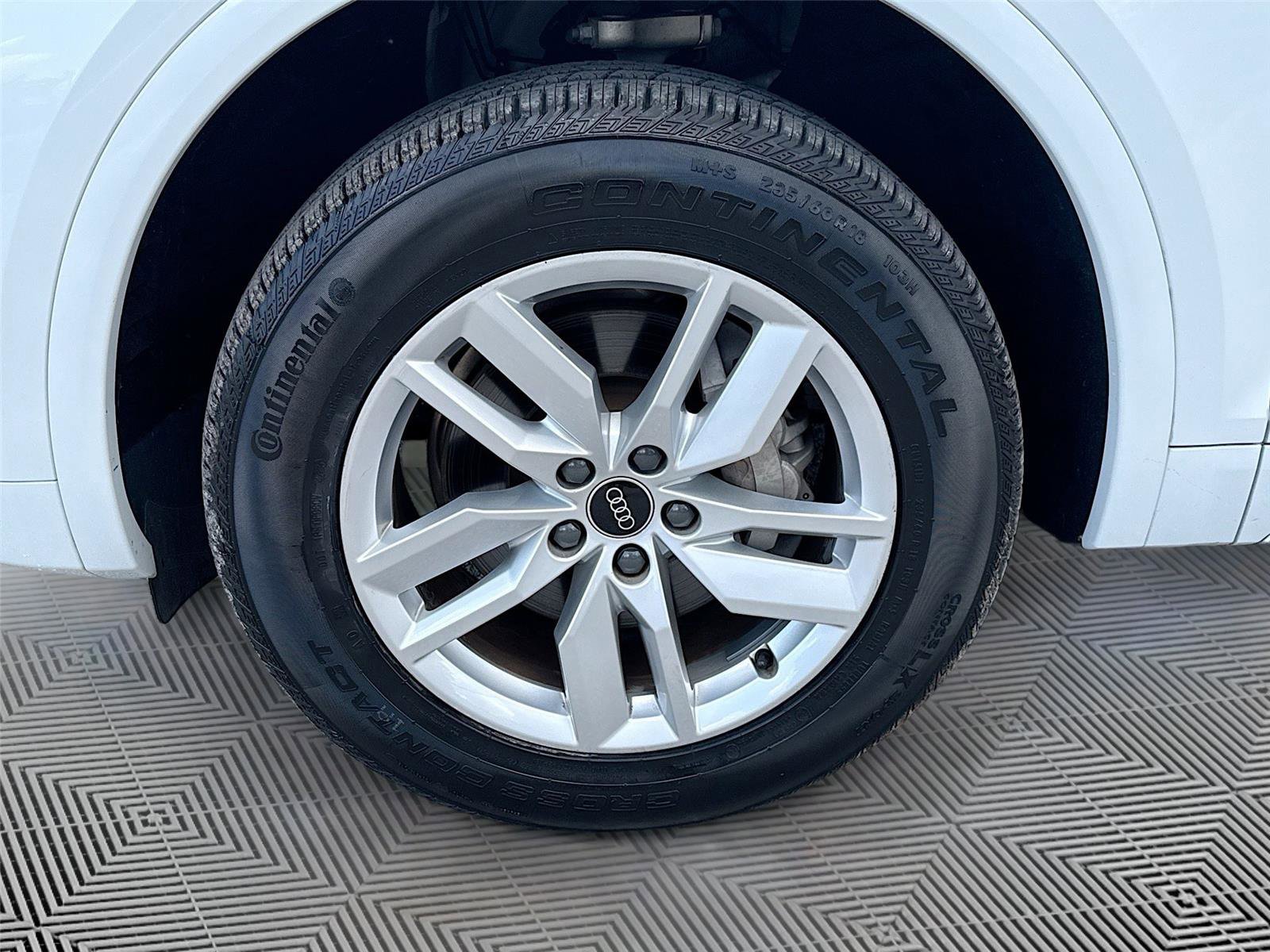 Certified 2023 Audi Q5 2.0T Premium w/ Convenience Package image 32