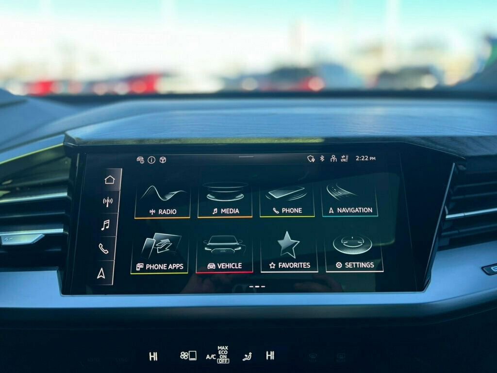 Used 2024 Audi Q4 e-tron Premium Plus w/ Premium Plus image 21