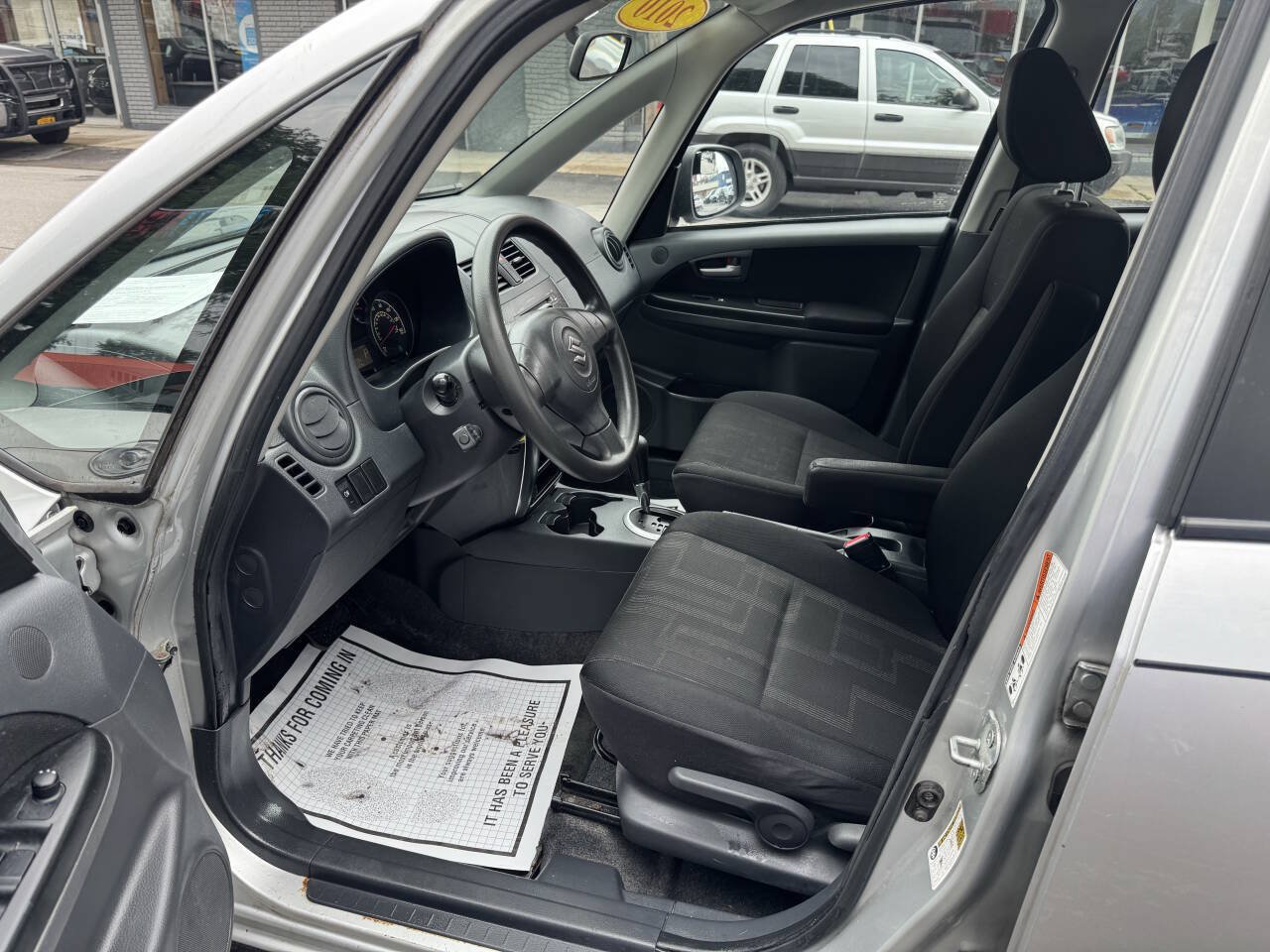 Used 2010 Suzuki SX4 AWD Hatchback image 7