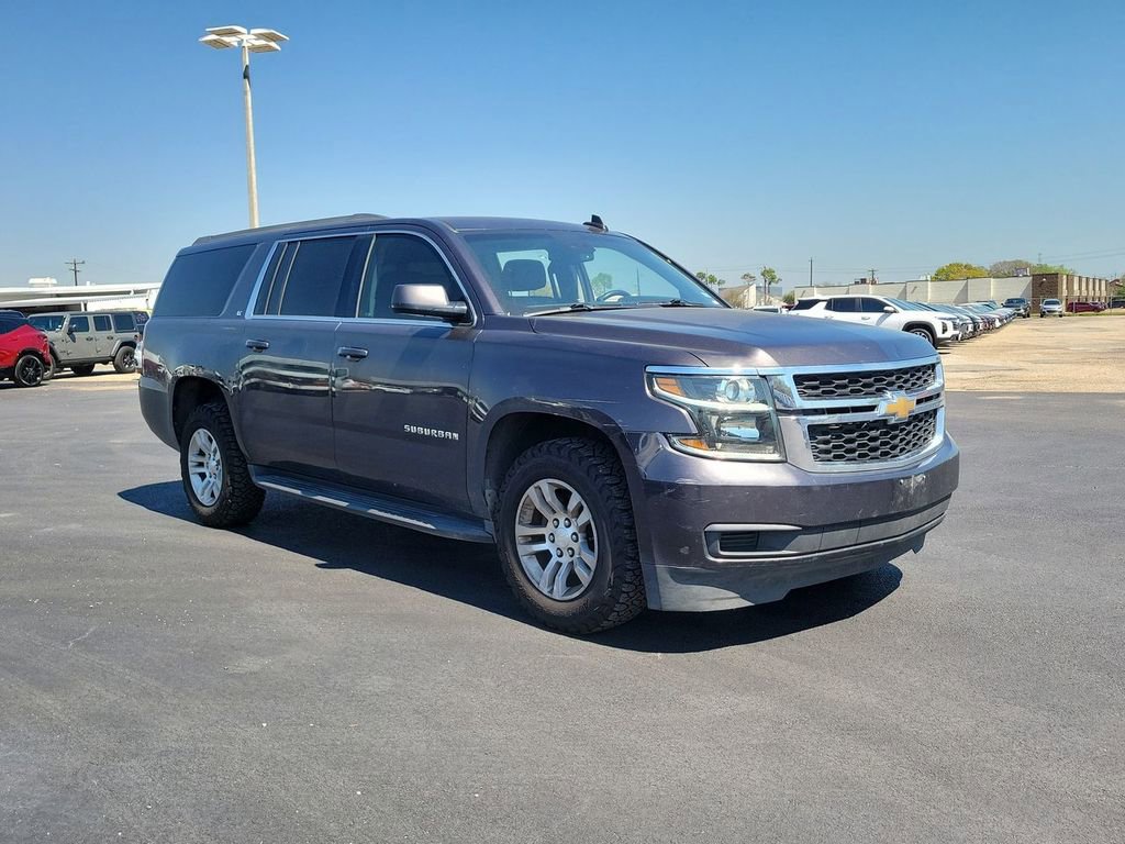 Used 2018 Chevrolet Suburban LT image 8