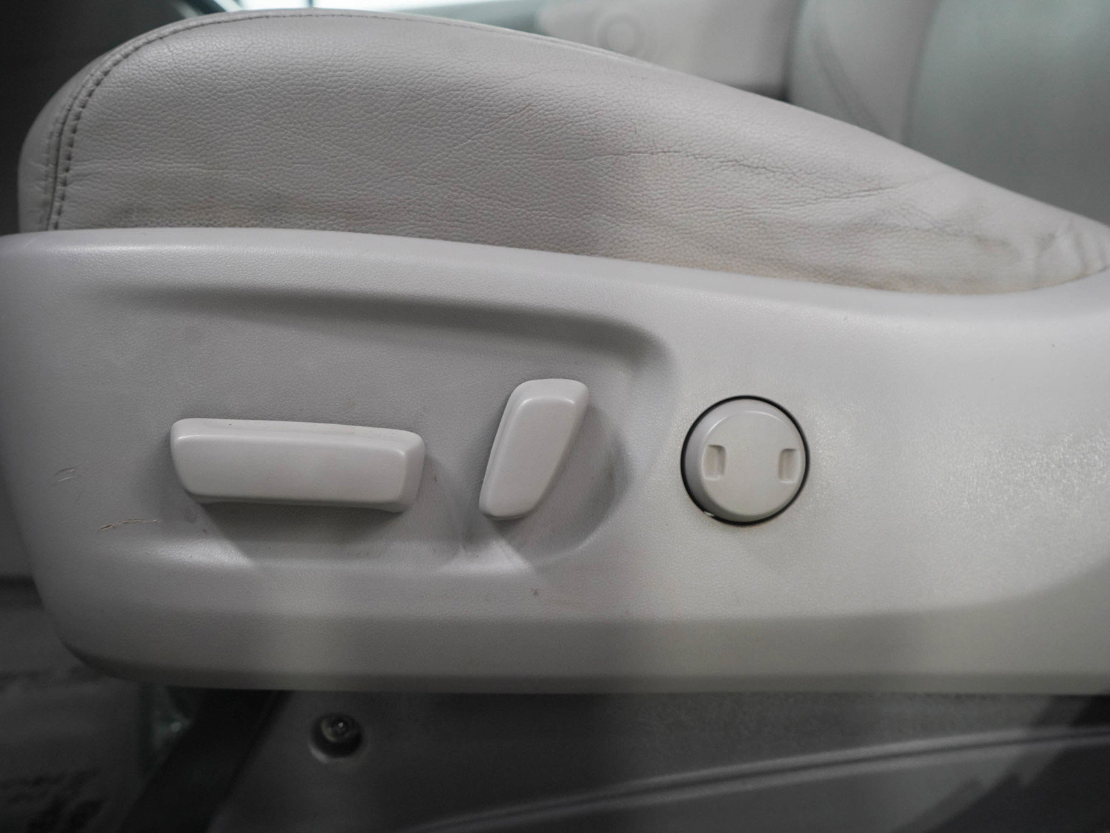 Used 2015 Toyota Sienna XLE image 22