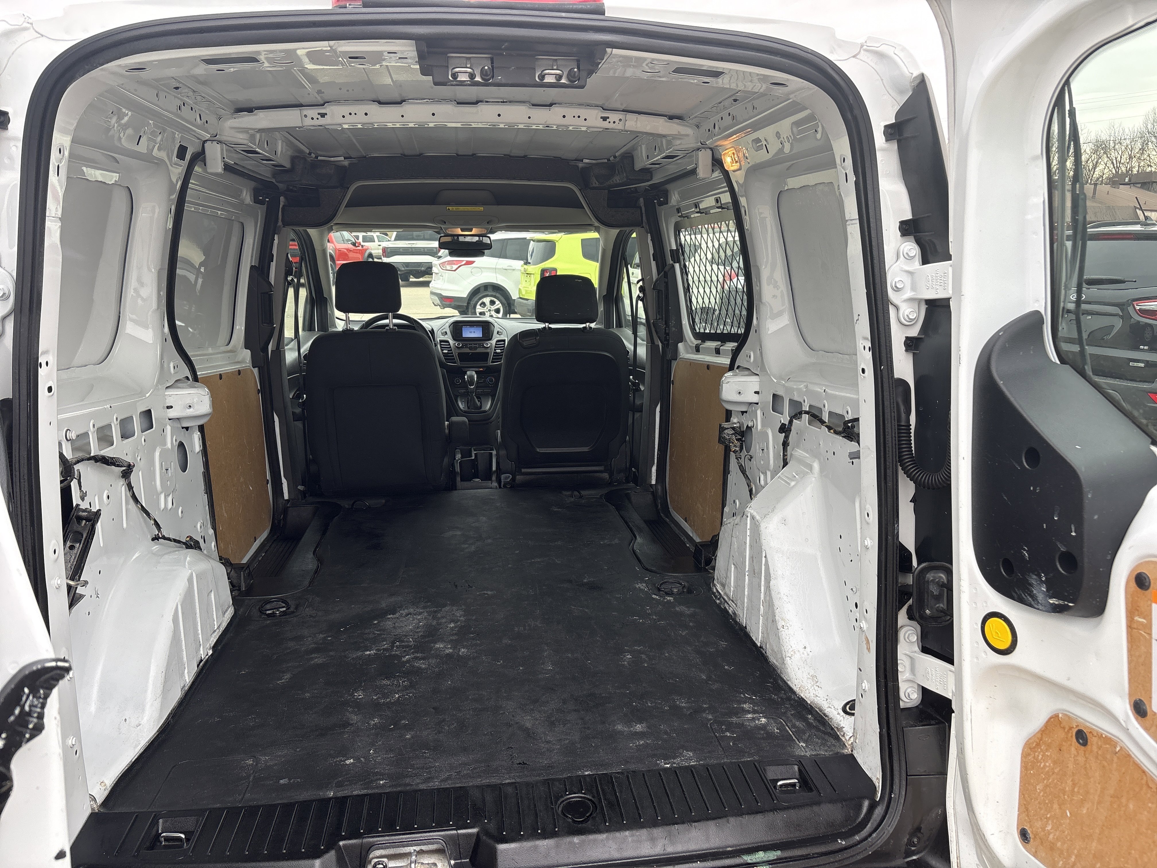 Used 2020 Ford Transit Connect XL image 5