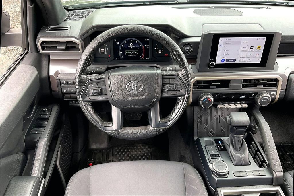 Used 2024 Toyota Tacoma SR5 AWD/4WD image 4