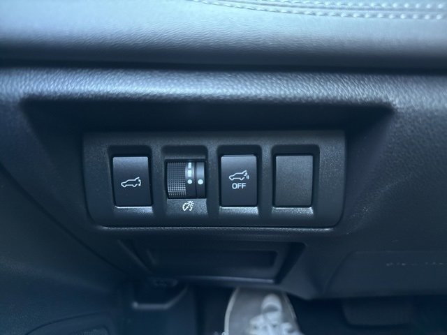 Used 2021 Subaru Outback Limited image 15