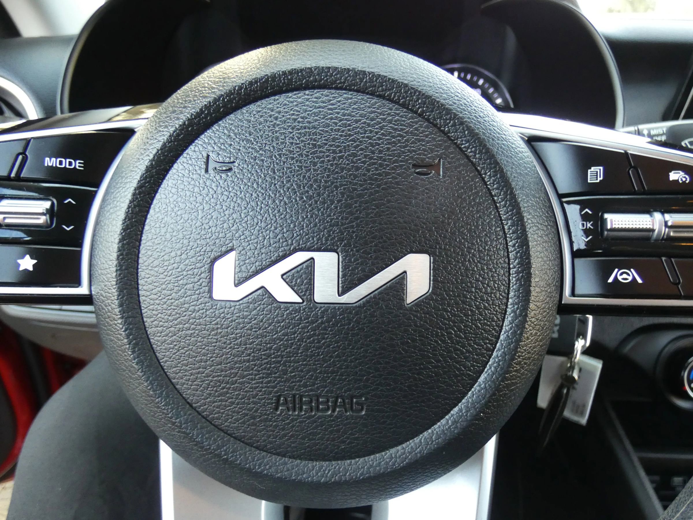 Used 2023 Kia Forte LXS image 65