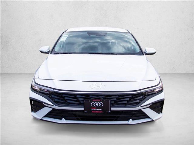 Used 2024 Hyundai Elantra SEL FWD image 2