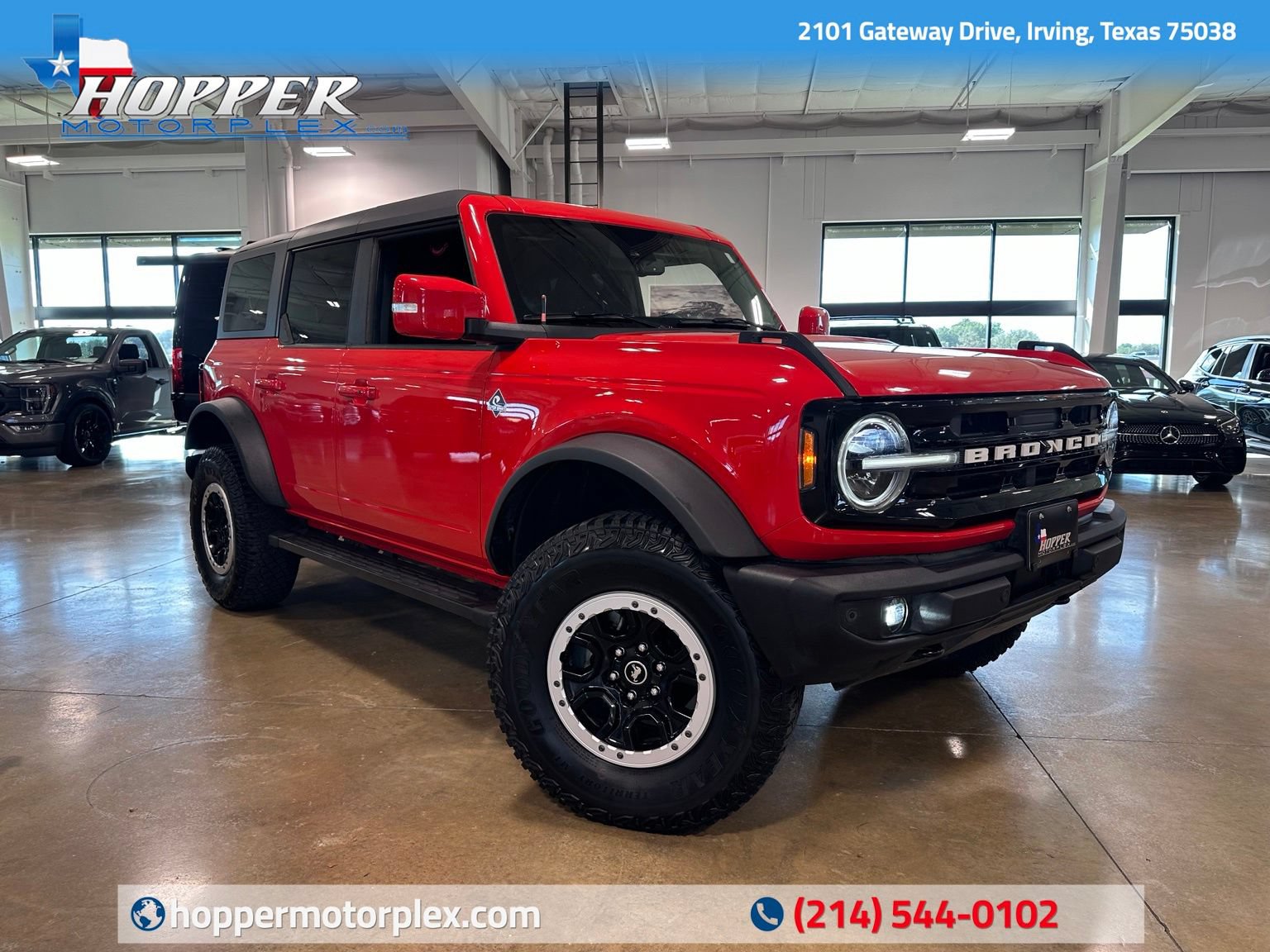 Used 2023 Ford Bronco Outer Banks w/ Sasquatch Package AWD/4WD image 1