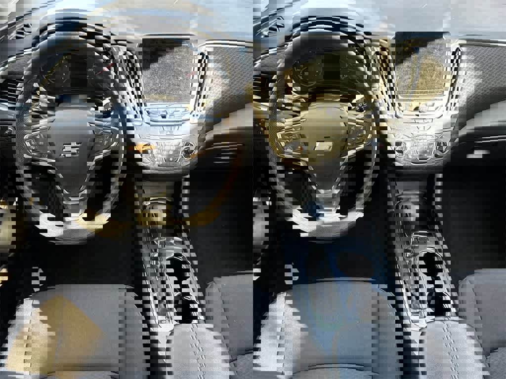 Used 2023 Chevrolet Malibu LT w/ Driver Confidence Package image 9