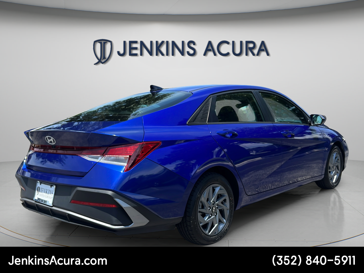 Used 2024 Hyundai Elantra SEL FWD image 7