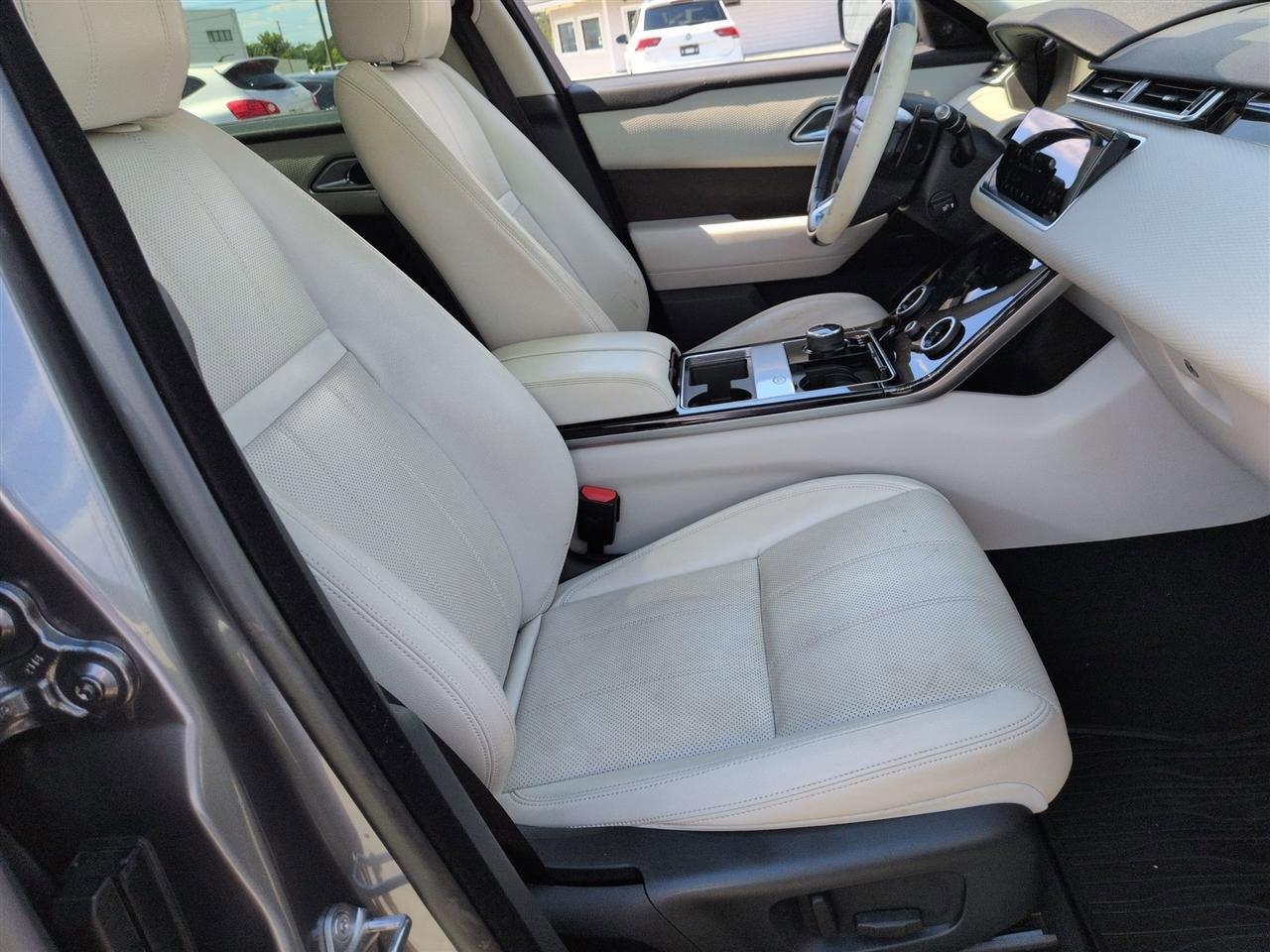 Used 2019 Land Rover Range Rover Velar S AWD/4WD image 34