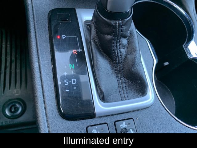 Used 2019 Toyota Highlander XLE image 25