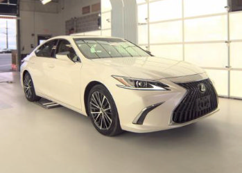 Certified 2024 Lexus ES 350 w/ Premium Package FWD image 5