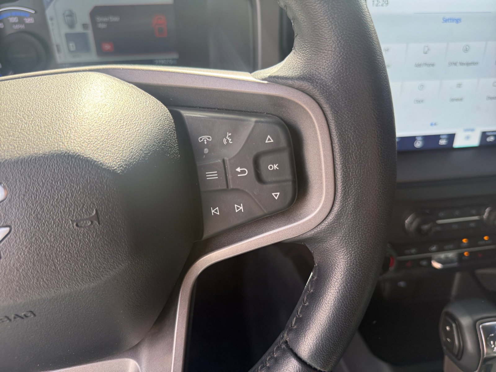 Used 2023 Ford Bronco Outer Banks image 18