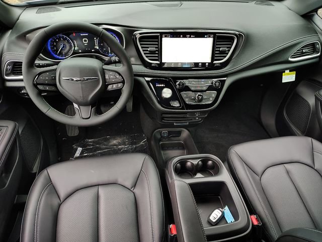 New 2026 Chrysler Pacifica Select FWD image 12