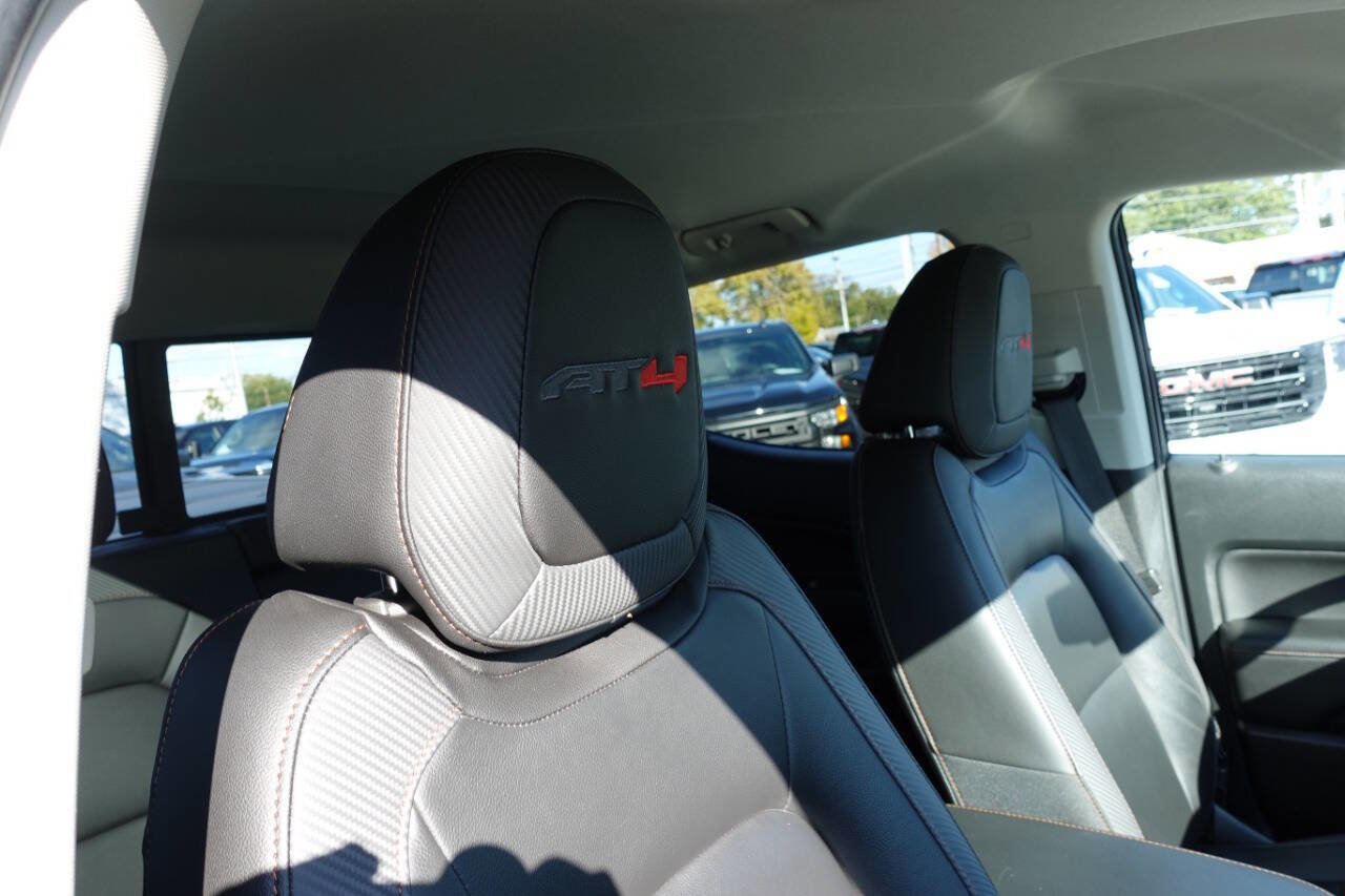 Used 2022 GMC Canyon AT4 image 37