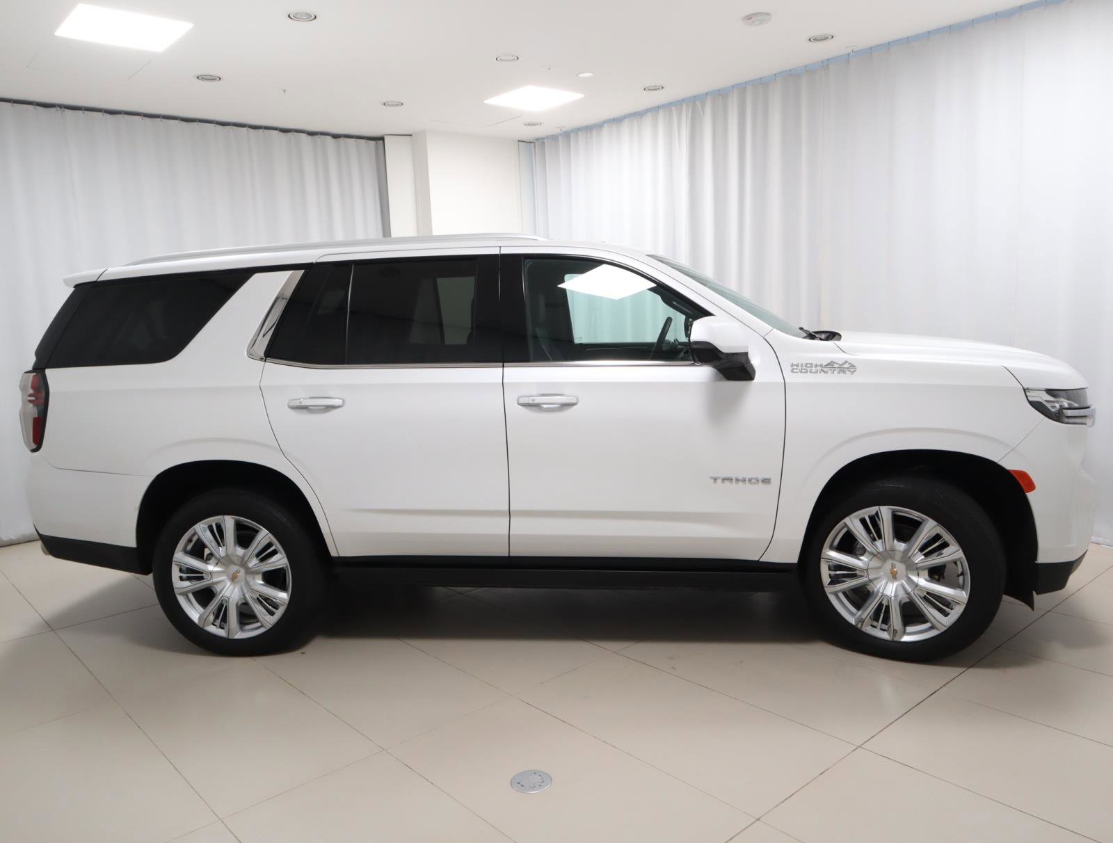 Used 2023 Chevrolet Tahoe High Country w/ Premium Package 2 image 6