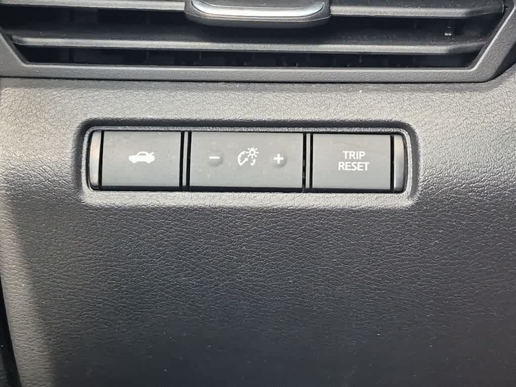 Used 2023 Nissan Altima 2.5 S FWD image 17