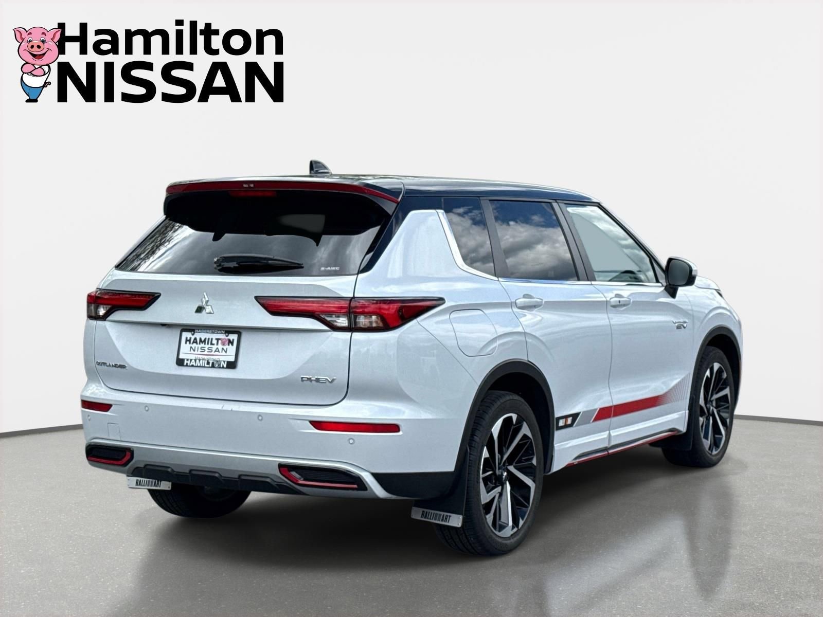 Used 2024 Mitsubishi Outlander Ralliart AWD/4WD image 2