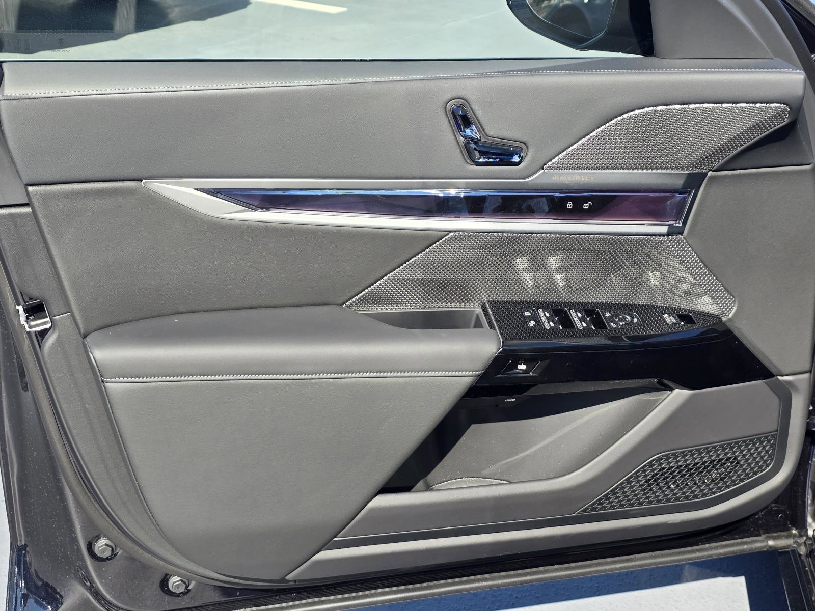 New 2026 BMW 740i w/ Premium Package image 11