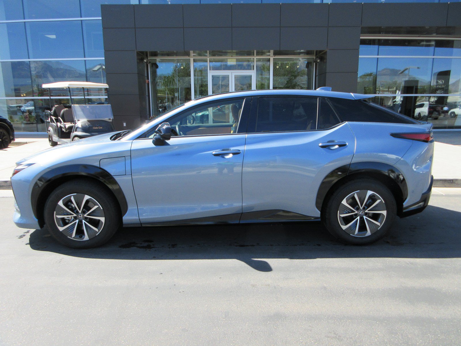 Used 2023 Lexus RZ 450e Premium w/ Technology Package AWD/4WD image 3