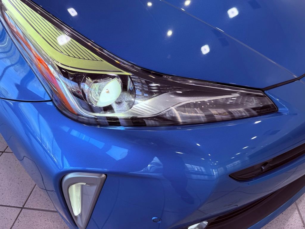 Used 2022 Toyota Prius Limited w/ Premium Convenience Package image 17