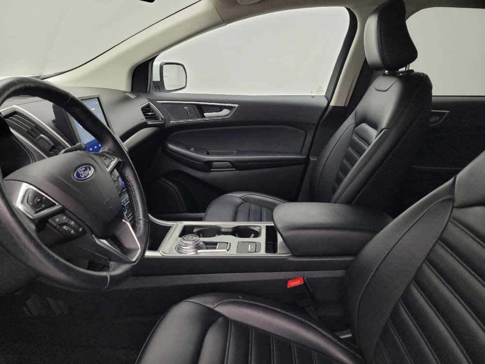 Used 2023 Ford Edge SEL image 17