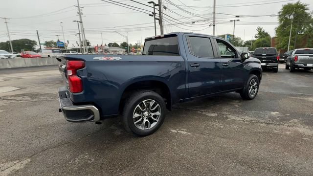Used 2022 Chevrolet Silverado 1500 LT AWD/4WD image 8