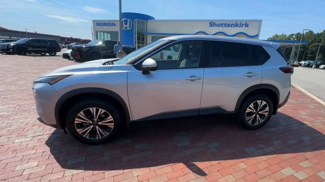 Used 2023 Nissan Rogue SV FWD image 7