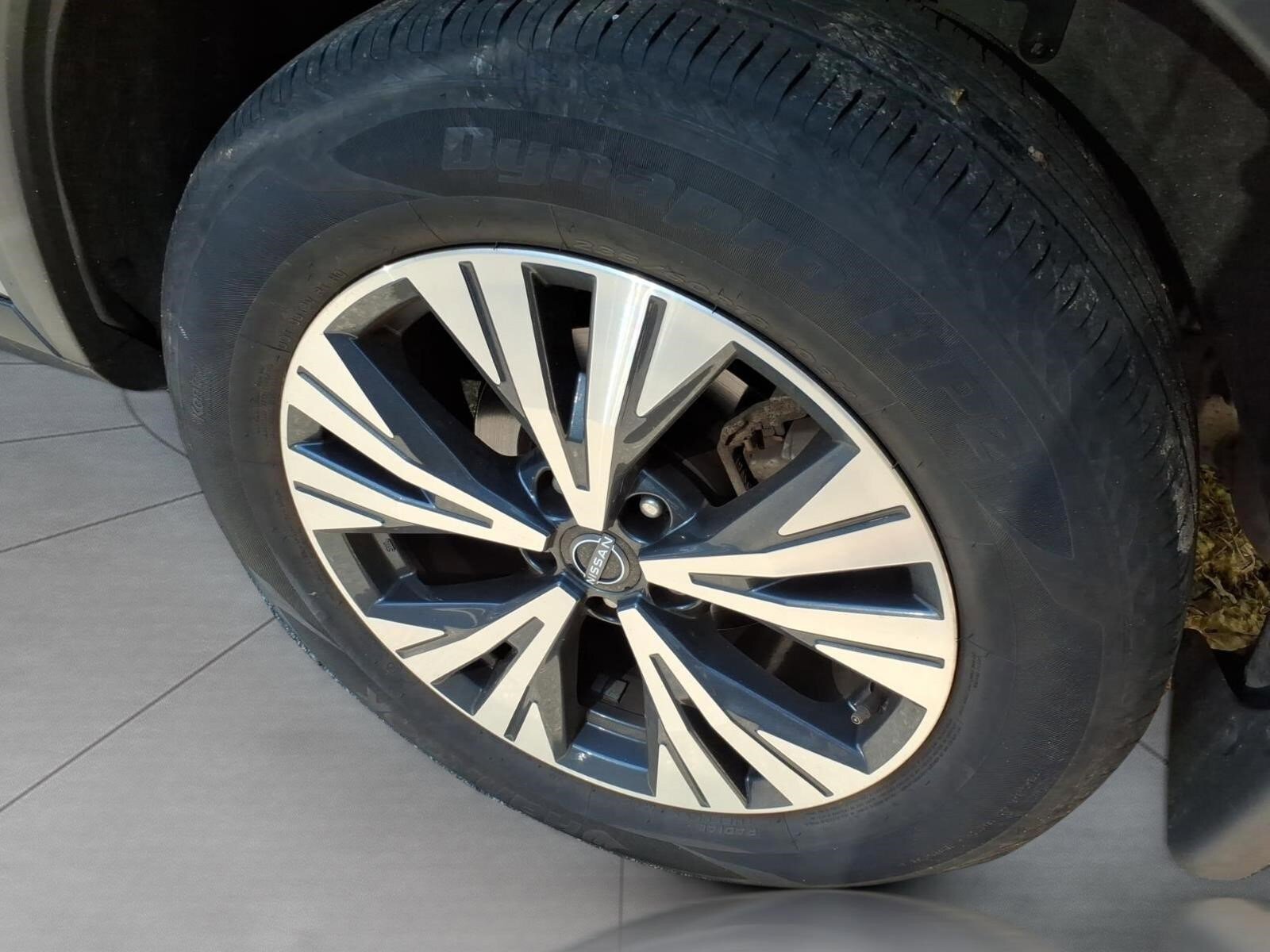 Used 2023 Nissan Rogue SV AWD/4WD image 6
