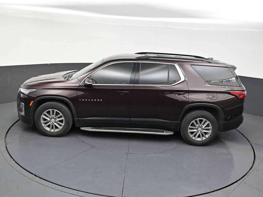 Used 2023 Chevrolet Traverse LT FWD image 14