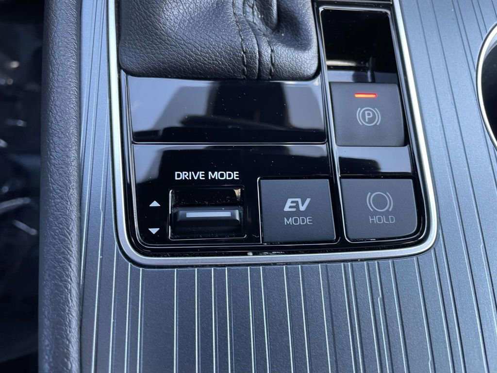 Used 2023 Toyota Sienna XSE w/ XSE Plus Package image 43