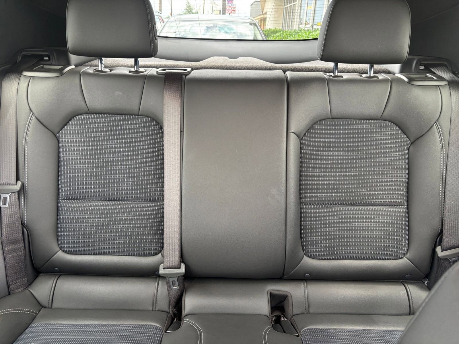 Used 2025 Buick Envista Preferred FWD image 37