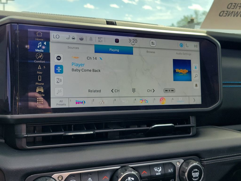 Used 2024 Jeep Wrangler High Altitude AWD/4WD image 27