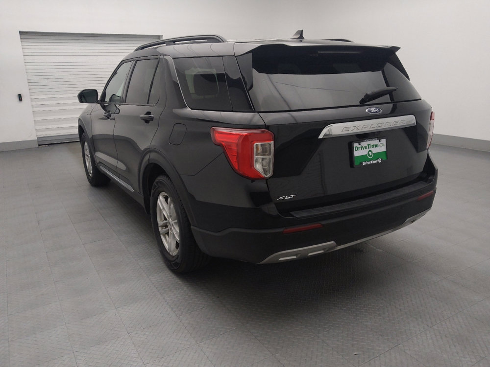 Used 2023 Ford Explorer XLT w/ Equipment Group 202A image 5