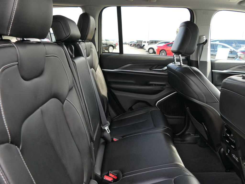 Used 2023 Jeep Grand Cherokee 4WD 4xe image 21