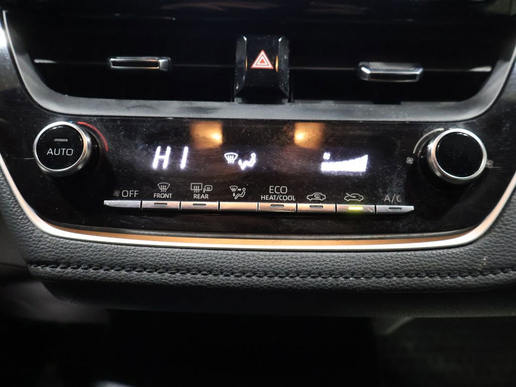 Used 2020 Toyota Corolla SE image 11