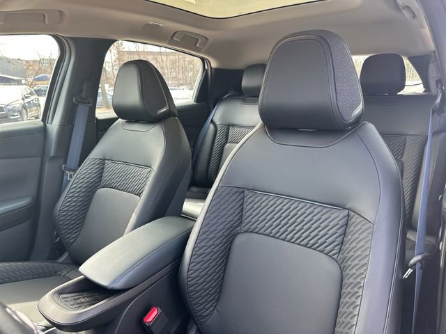 New 2026 Nissan Leaf Platinum+ w/ Cargo Package (Platinum+) image 5