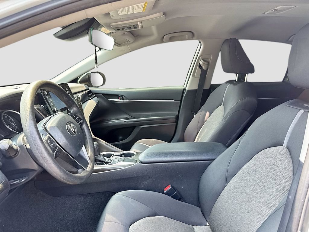 Used 2023 Toyota Camry LE FWD image 7