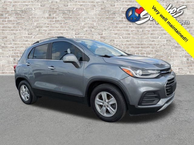 Used 2019 Chevrolet Trax LT w/ LT Convenience Package FWD image 2